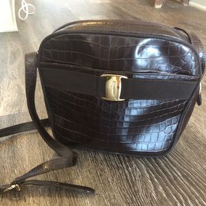 Stunning Salvatore Ferragamo Crossbody Purse